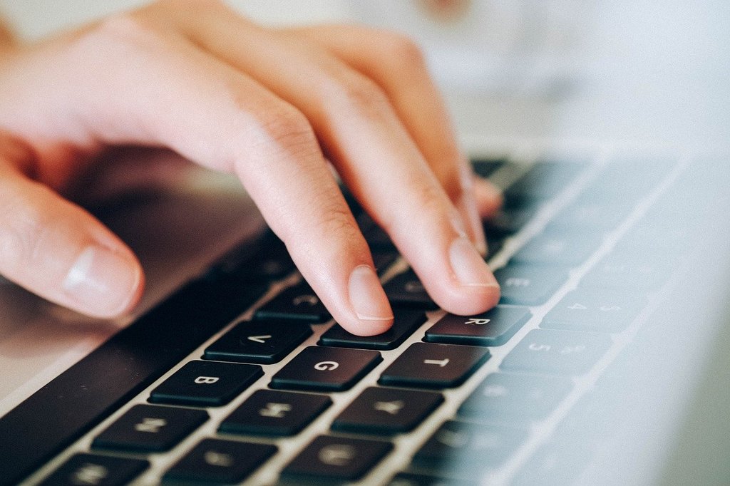 Pourquoi utiliser un assistant IA au quotidien ?